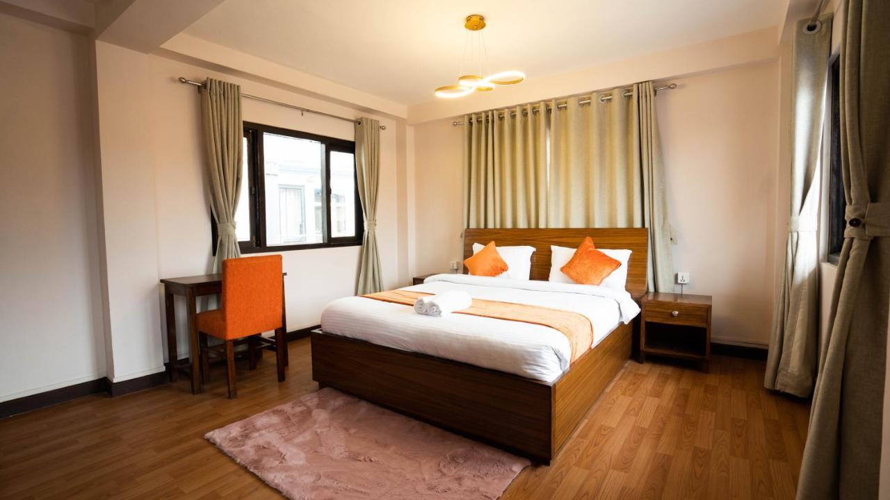 Hotel Pala Kathmandu Esterno foto