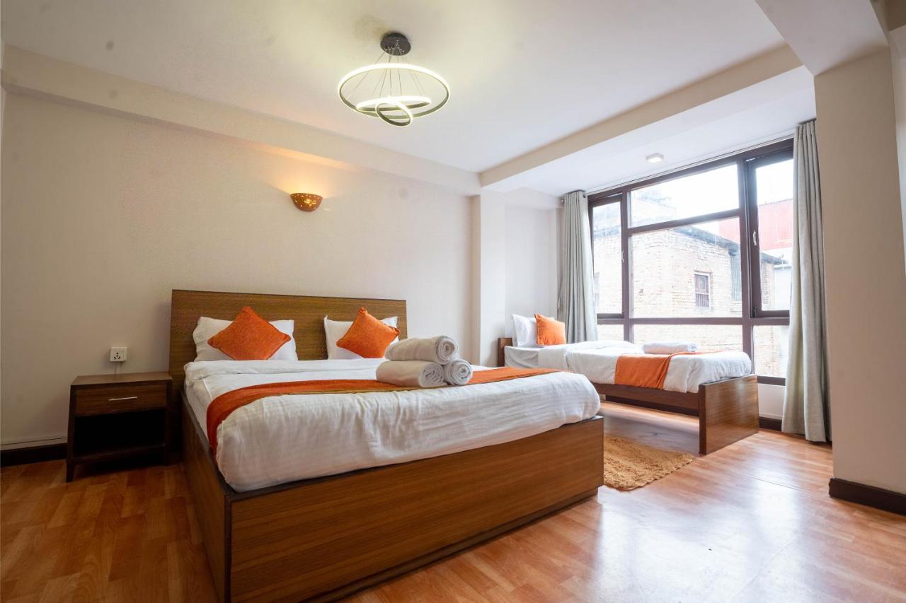 Hotel Pala Kathmandu Esterno foto