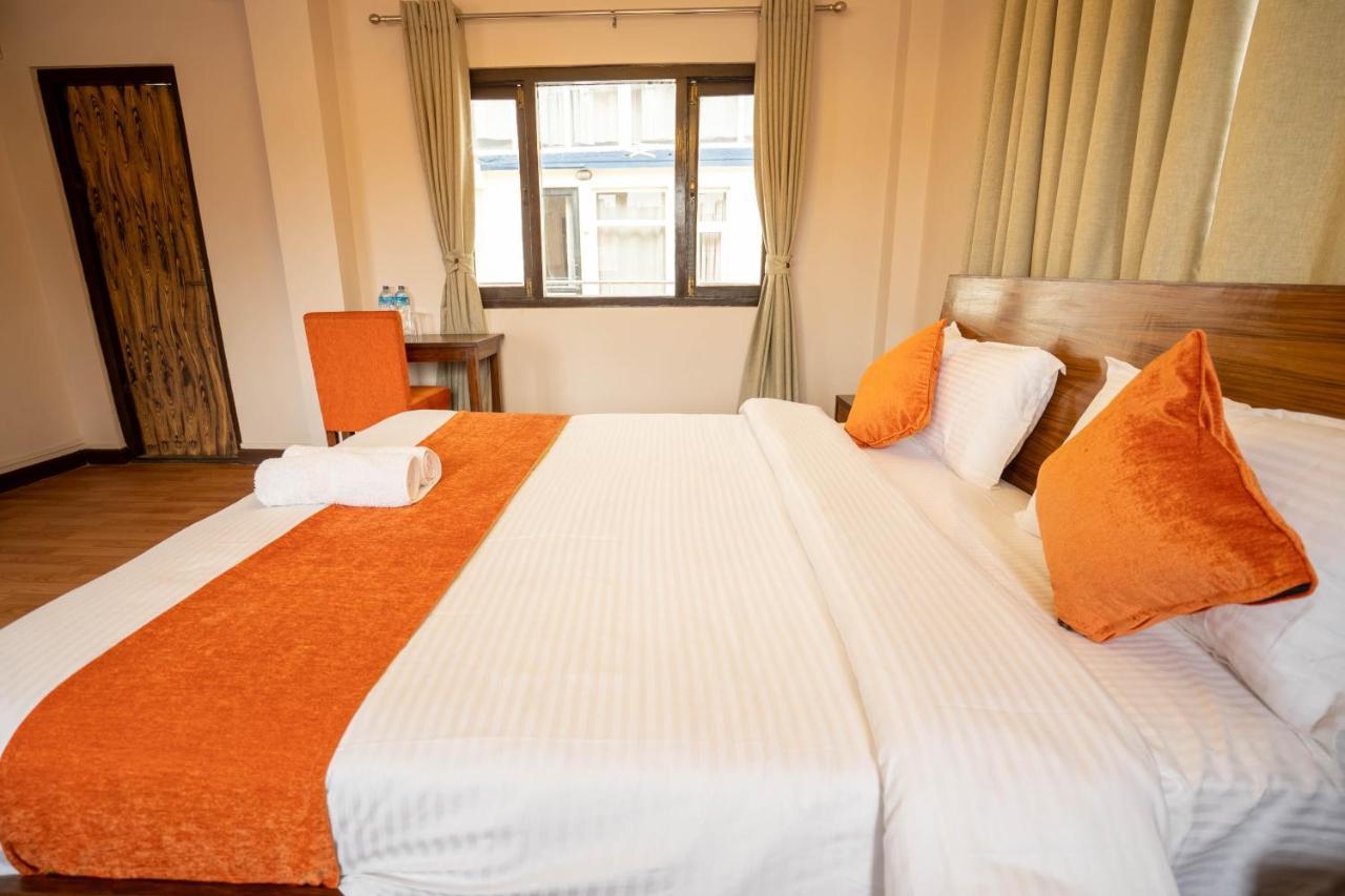Hotel Pala Kathmandu Esterno foto