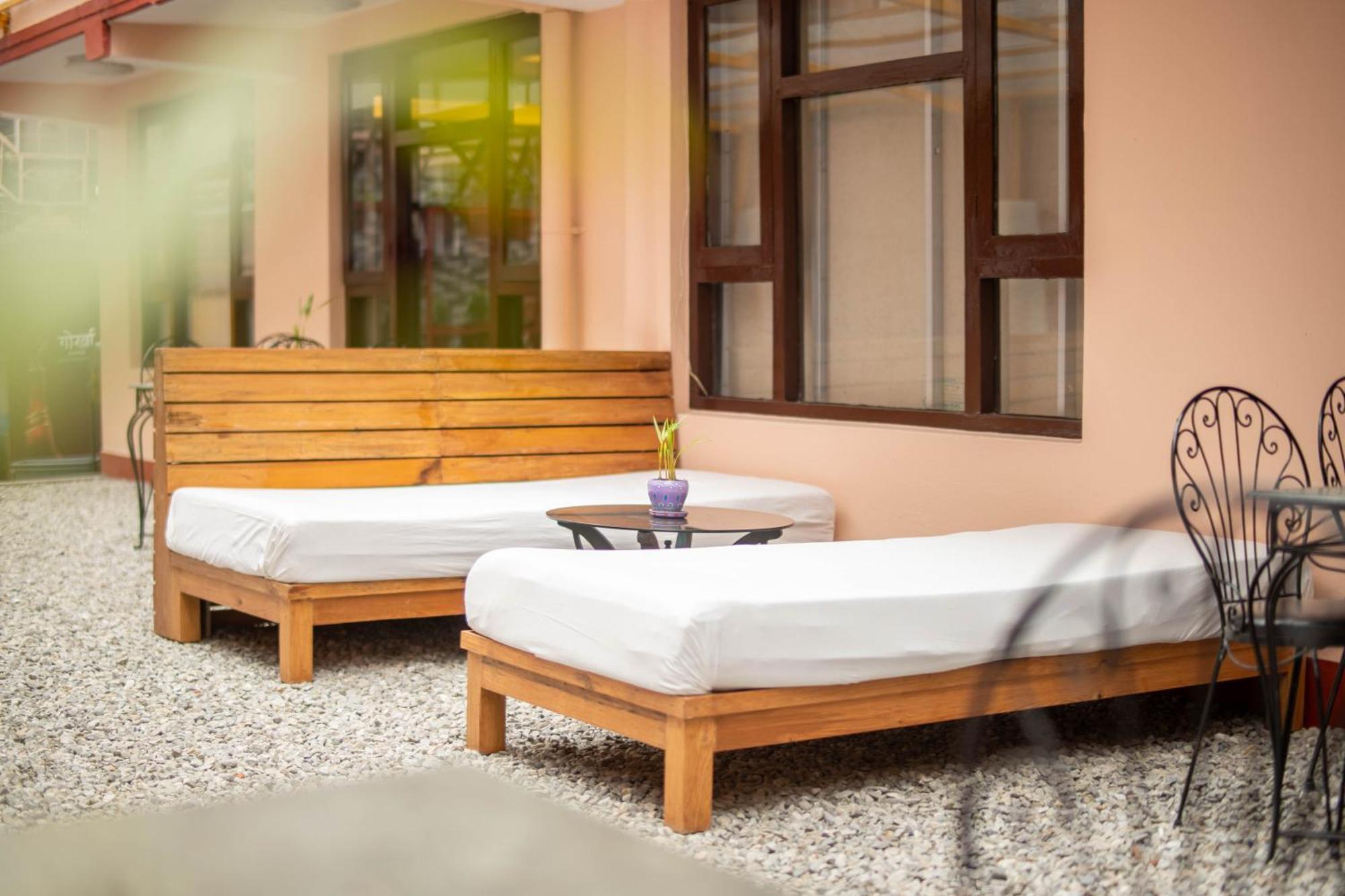 Hotel Pala Kathmandu Esterno foto