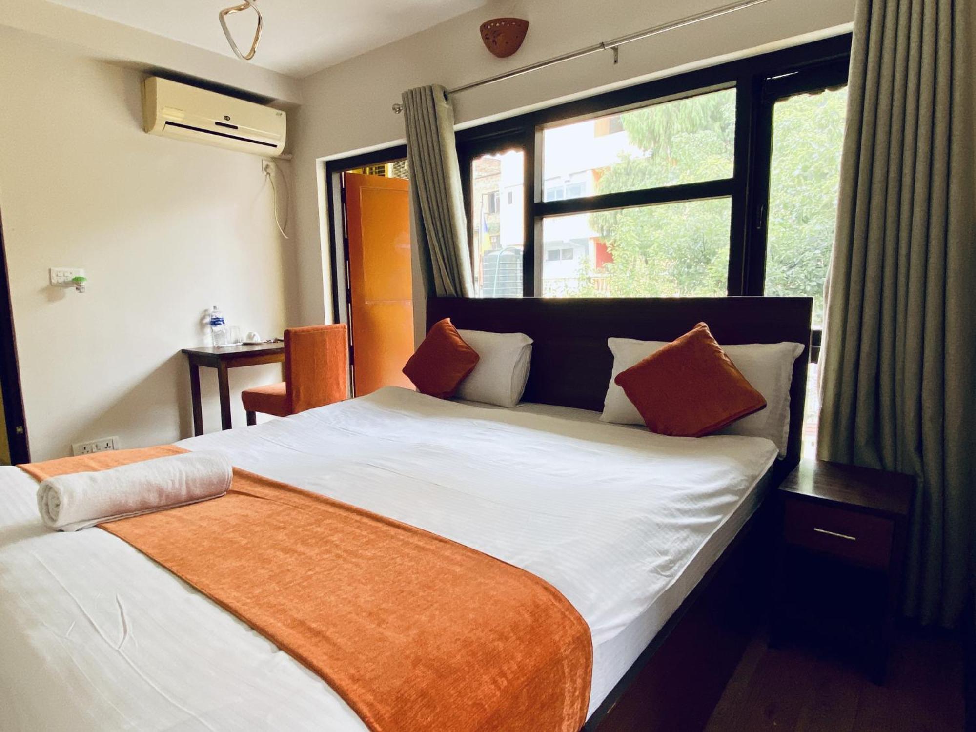 Hotel Pala Kathmandu Esterno foto